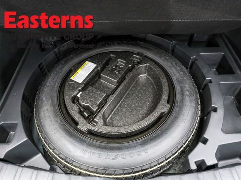 Used 2023 Toyota Corolla Cross LE image 21