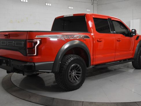 Used 2019 Ford F150 Raptor w/ Equipment Group 802A Luxury image 2