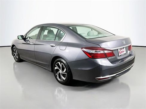 Used 2017 Honda Accord LX image 13