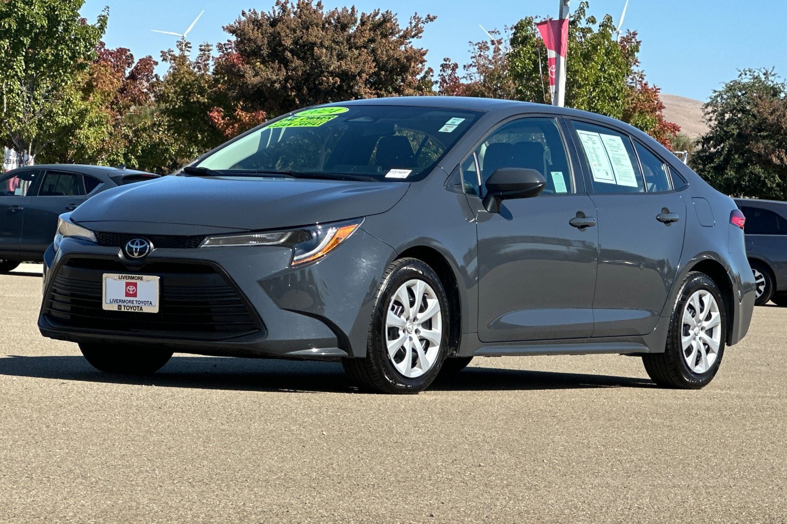 Used 2024 Toyota Corolla LE FWD image 8