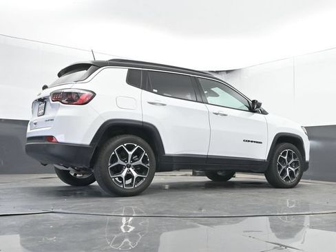 Used 2025 Jeep Compass Limited AWD/4WD image 42