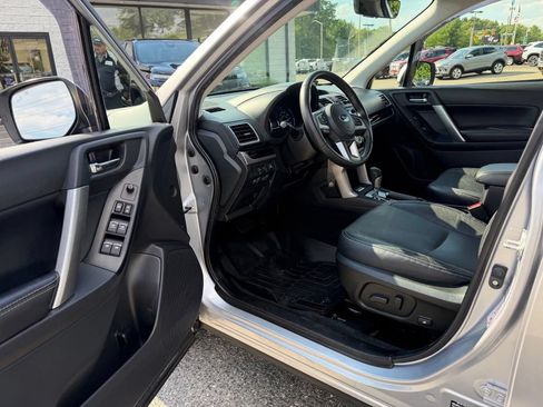 Used 2017 Subaru Forester 2.5i Limited AWD/4WD image 16