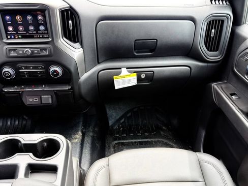 New 2026 Chevrolet Silverado 1500 W/T w/ WT Value Package AWD/4WD image 18