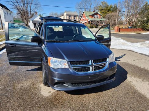Used 2013 Dodge Grand Caravan SE image 5