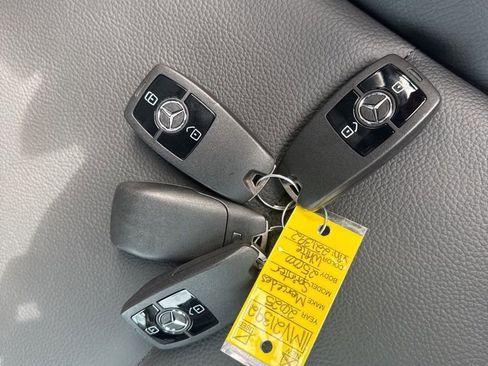 Used 2025 Mercedes-Benz Sprinter 2500 image 29