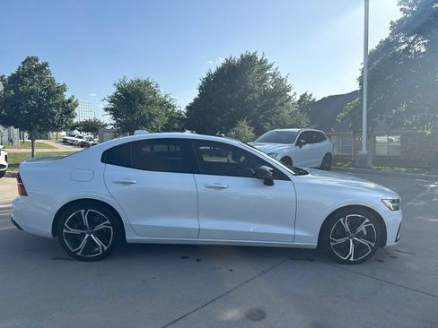 Used 2024 Volvo S60 B5 Core w/ Climate Package FWD image 4