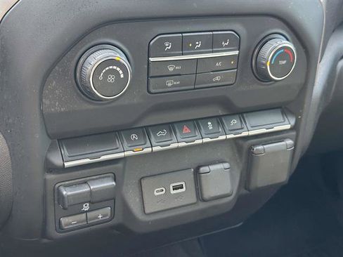 Used 2021 Chevrolet Silverado 1500 Custom w/ LPO, Dark Essentials Package AWD/4WD image 17