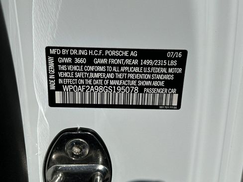 Certified 2016 Porsche 911 R RWD image 43