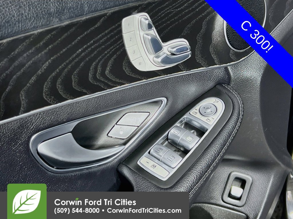 Used 2017 Mercedes-Benz C 300 Sedan image 11