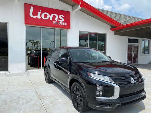 Used 2021 Mitsubishi Outlander Sport ES image 2