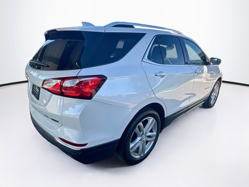 Used 2018 Chevrolet Equinox Premier AWD/4WD image 9