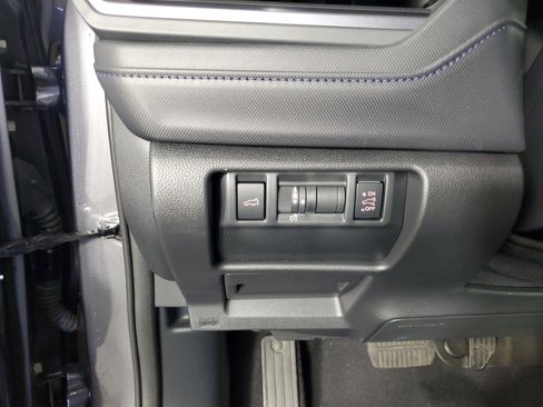 Used 2025 Subaru Forester Limited image 27