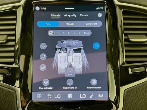 Used 2023 Volvo XC90 B6 Plus w/ Protection Package Premier image 17