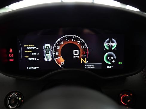 Used 2017 McLaren 570S Coupe RWD image 27