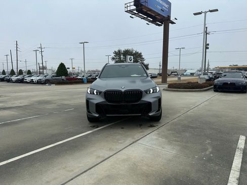 Certified 2025 BMW X5 sDrive40i w/ M Sport Package image 2