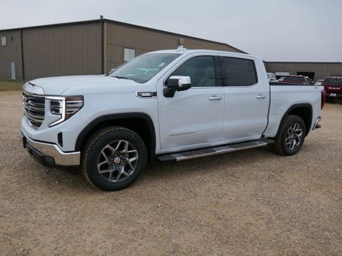 New 2026 GMC Sierra 1500 SLT w/ SLT Premium Plus Package image 8