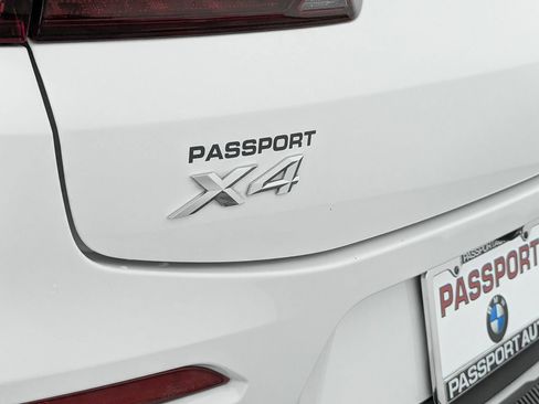 Used 2021 BMW X4 xDrive30i image 10