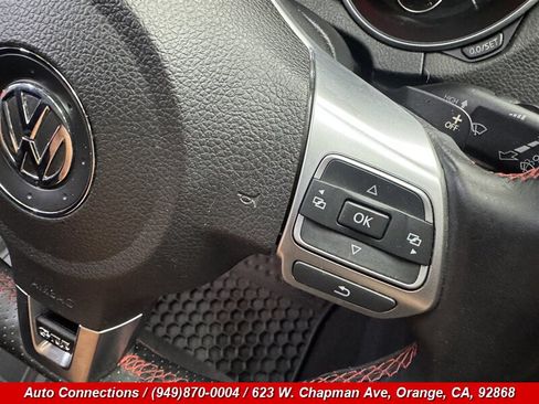 Used 2012 Volkswagen Golf 4-Door FWD image 17