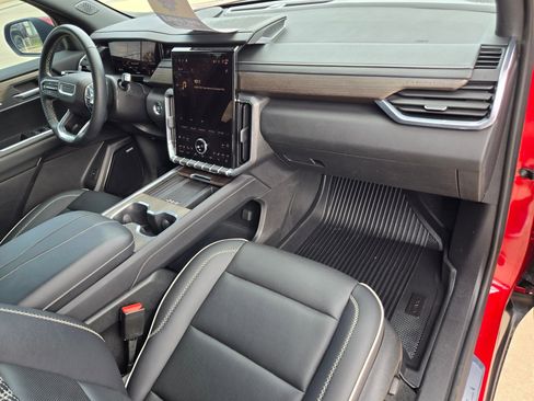 Certified 2024 GMC Acadia Denali FWD image 24