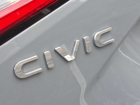 Certified 2025 Honda Civic Sport image 18