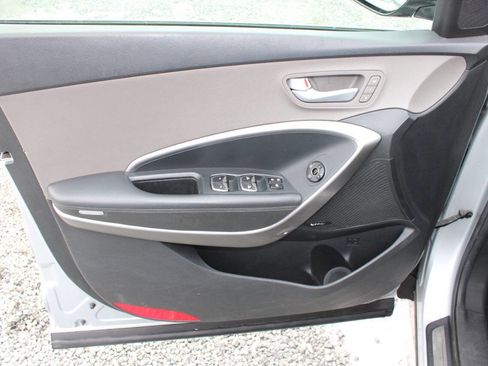 Used 2015 Hyundai Santa Fe Limited w/ Option Group 04 image 24