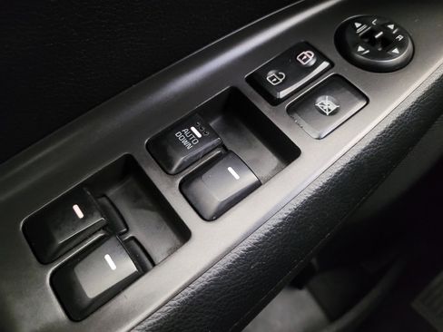 Used 2017 Kia Forte LX image 27