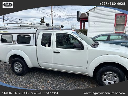 Used 2017 Nissan Frontier S image 3