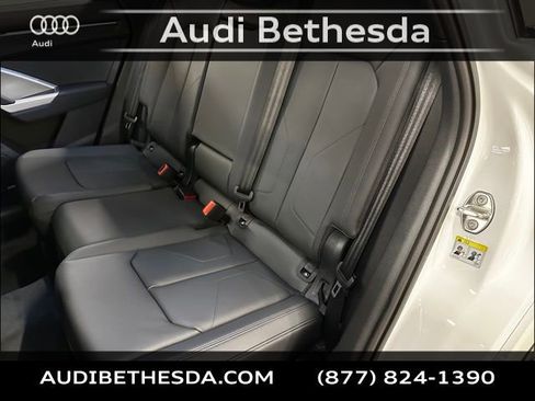 New 2025 Audi Q3 2.0T Premium image 22