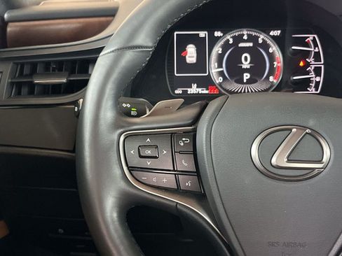 Certified 2025 Lexus ES 350 w/ Premium Package FWD image 15