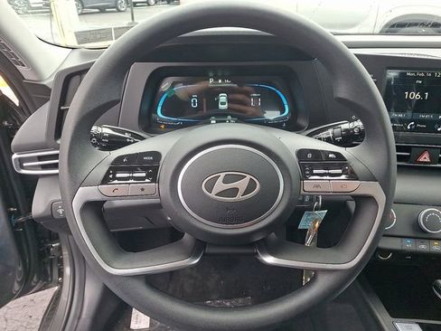 New 2026 Hyundai Elantra SE image 8