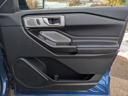 Used 2020 Ford Explorer ST w/ Premium Technology Package image 39