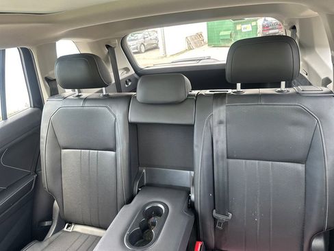 Used 2023 Volkswagen Tiguan SE w/ Panoramic Sunroof Package FWD image 20