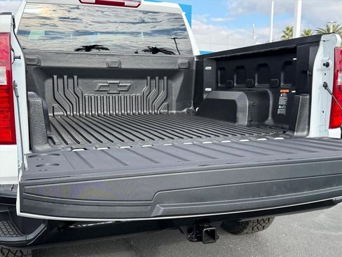 New 2026 Chevrolet Silverado 1500 Custom Trail Boss w/ LPO, Dark Essentials Package image 8