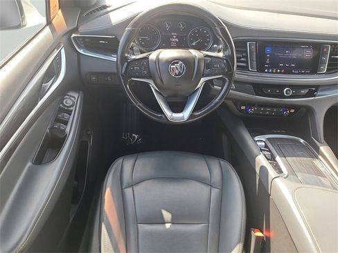Used 2022 Buick Enclave Essence image 28