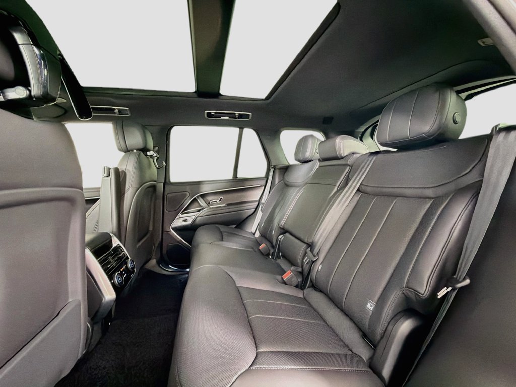 New 2026 Land Rover Range Rover SE AWD/4WD image 26