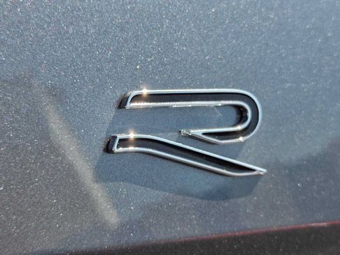 New 2026 Volkswagen Tiguan SE R-Line FWD image 18