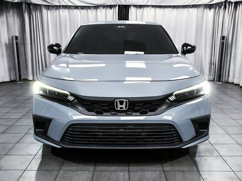 Used 2022 Honda Civic Sport image 2