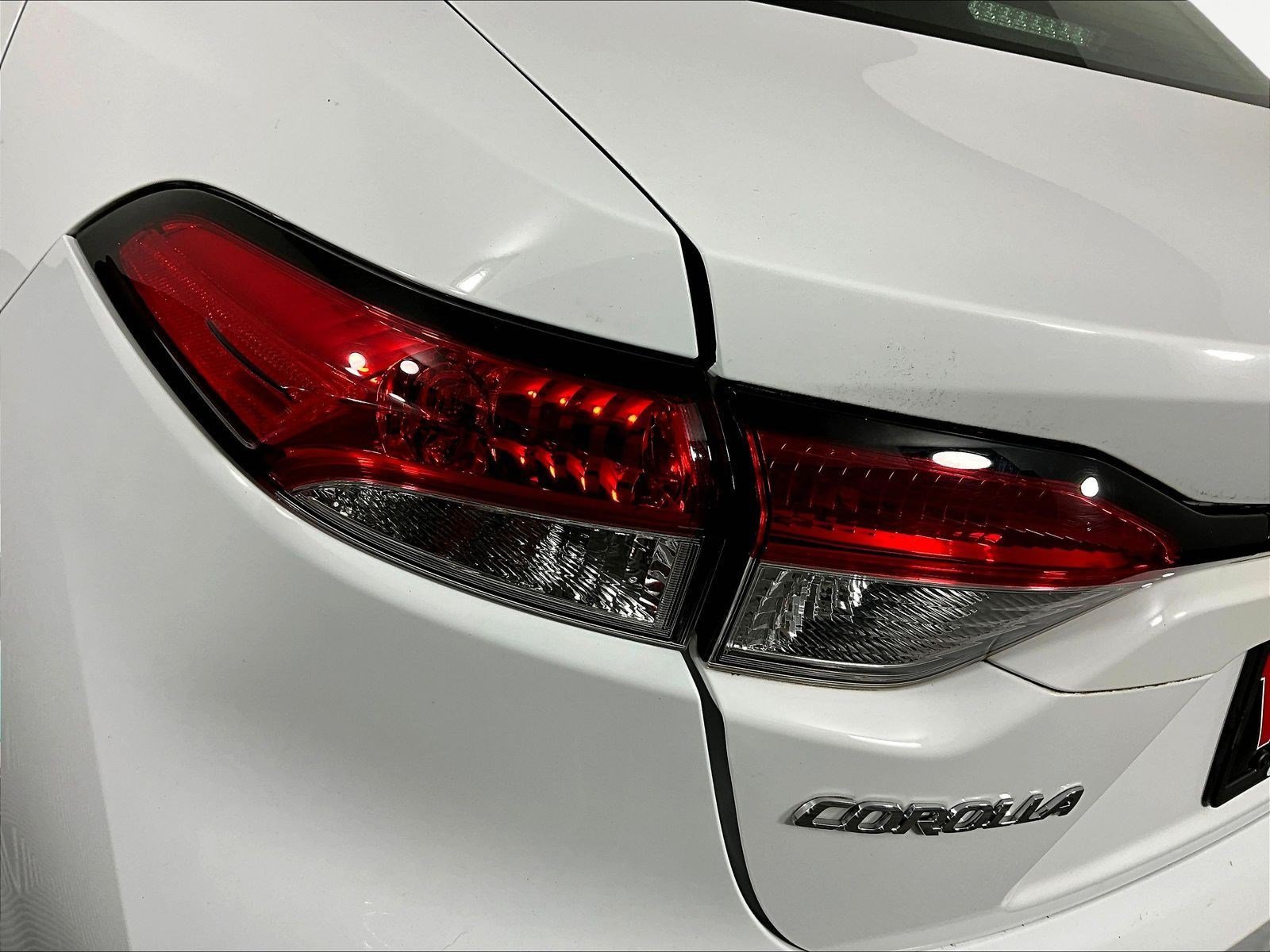 Used 2023 Toyota Corolla LE FWD image 23