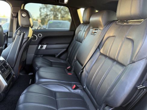 Used 2016 Land Rover Range Rover Sport HSE image 21