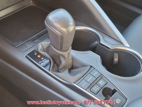 Certified 2021 Toyota Camry SE image 23