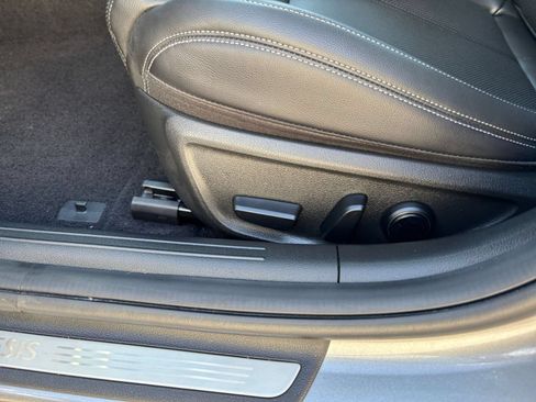 Used 2026 Genesis G70 2.5T RWD image 23