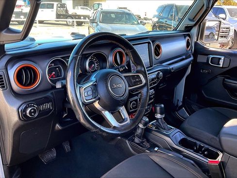 Used 2022 Jeep Gladiator Mojave w/ Trailer Tow Package image 13