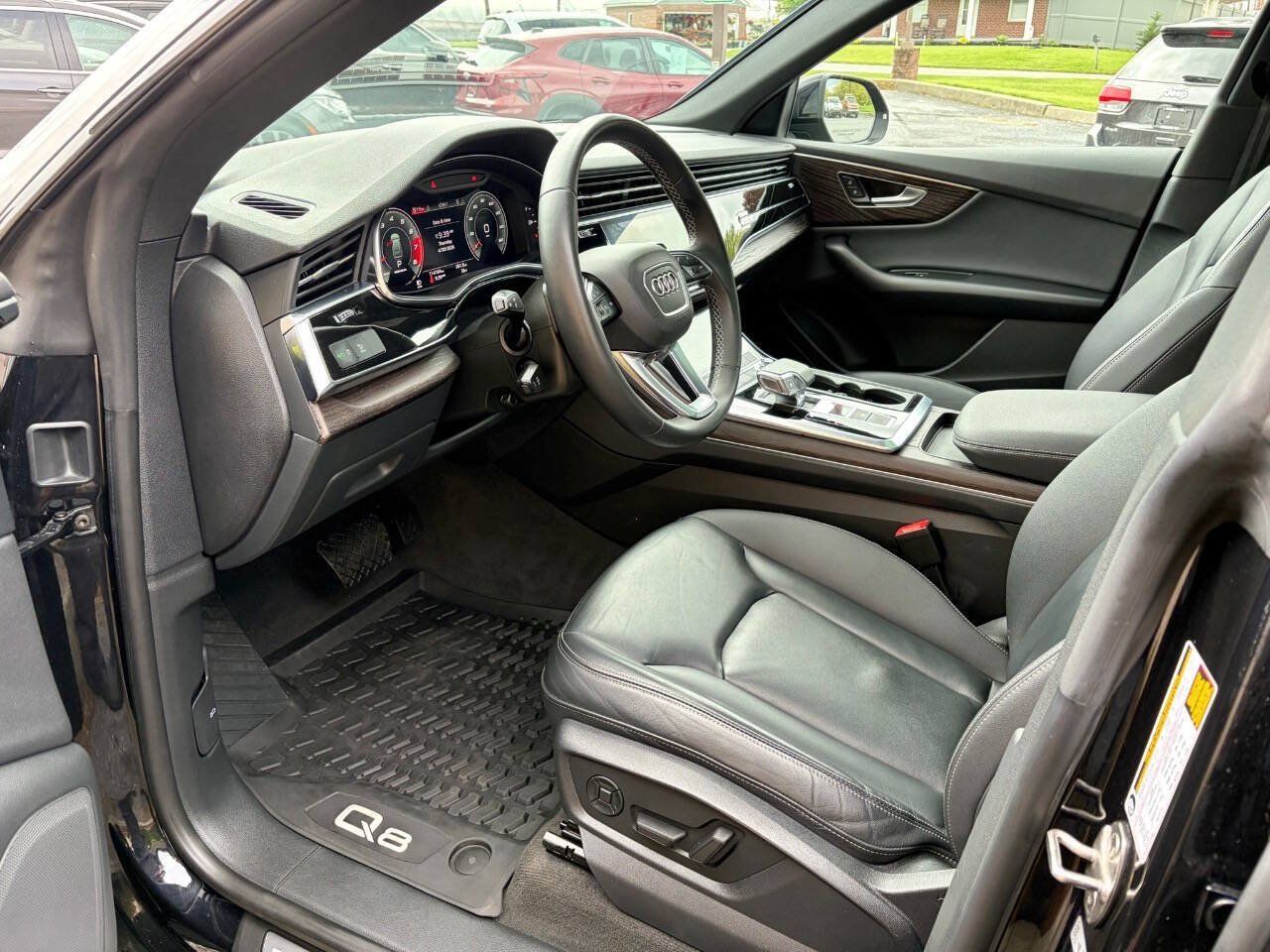 Used 2021 Audi Q8 Premium w/ Black Optic Package AWD/4WD image 5