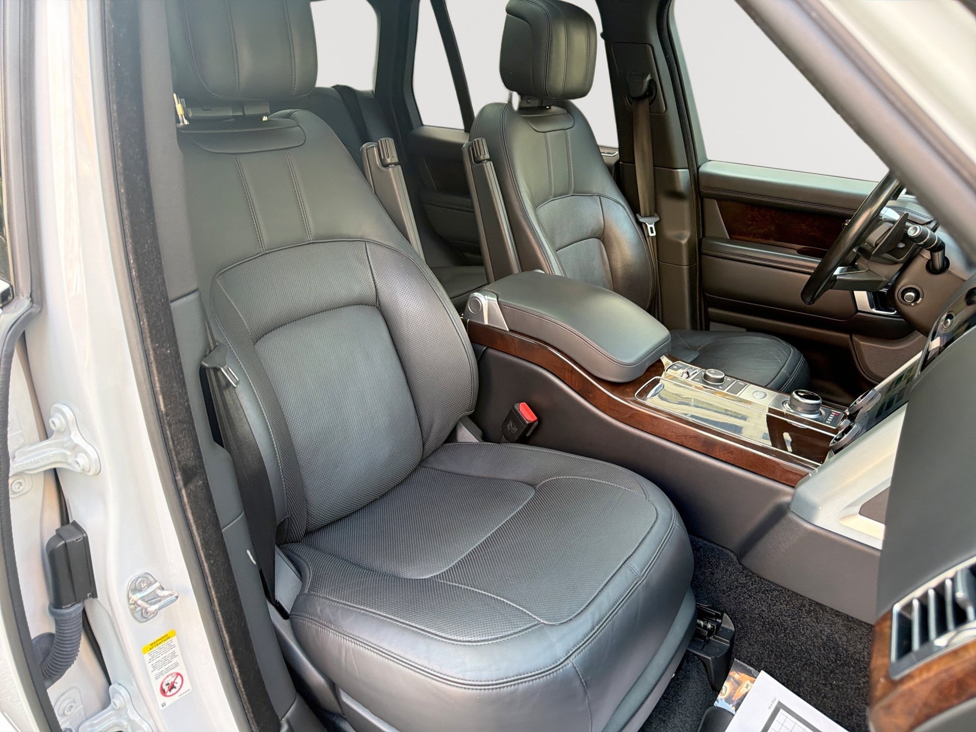 Used 2019 Land Rover Range Rover HSE AWD/4WD image 28