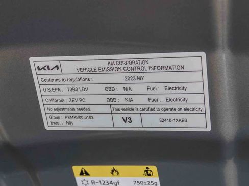 Used 2023 Kia EV6 GT-Line w/ GT-Line Suede Seat Package image 27