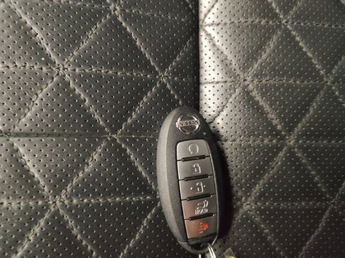 Used 2019 Nissan Murano Platinum image 32