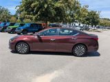 Used 2024 Nissan Altima 2.5 SV image 3