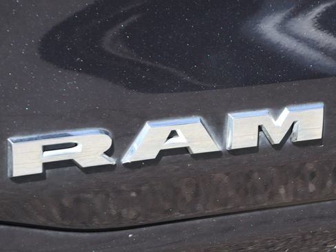 Used 2019 RAM 1500 Big Horn AWD/4WD image 46