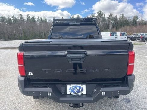 Used 2024 Toyota Tacoma TRD Sport w/ TRD Sport Upgrade Package AWD/4WD image 6