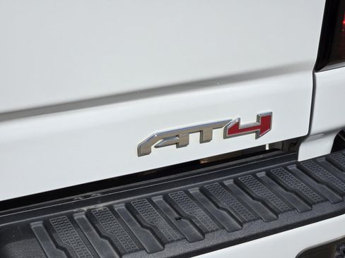 Used 2023 GMC Sierra 2500 AT4 AWD/4WD image 7